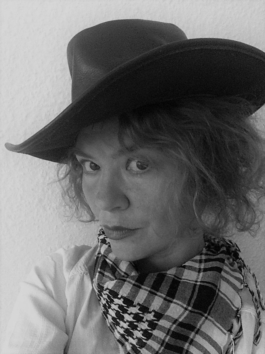 zeitkratzer-western-elena-kakaliagou-bw